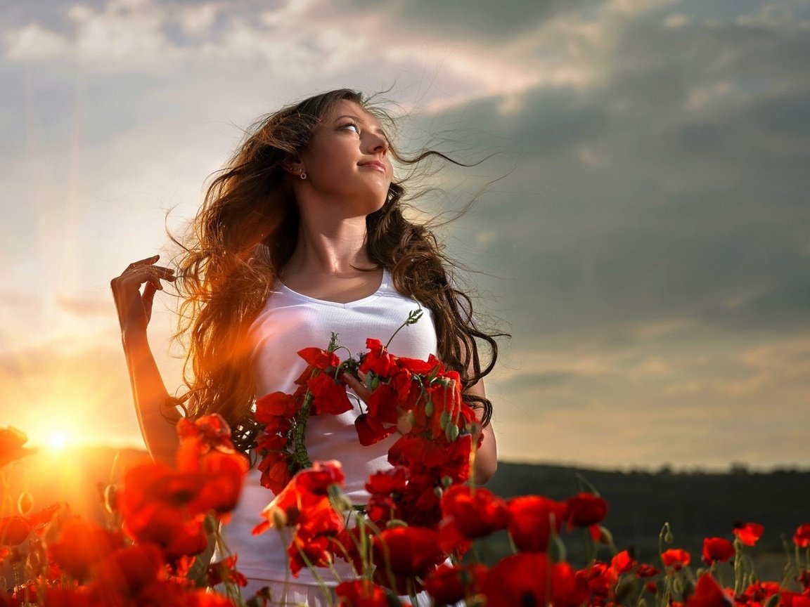 Обои цветы, природа, девушка, модель, солнечный свет, flowers, nature, girl, model, sunlight разрешение 1920x1200 Загрузить