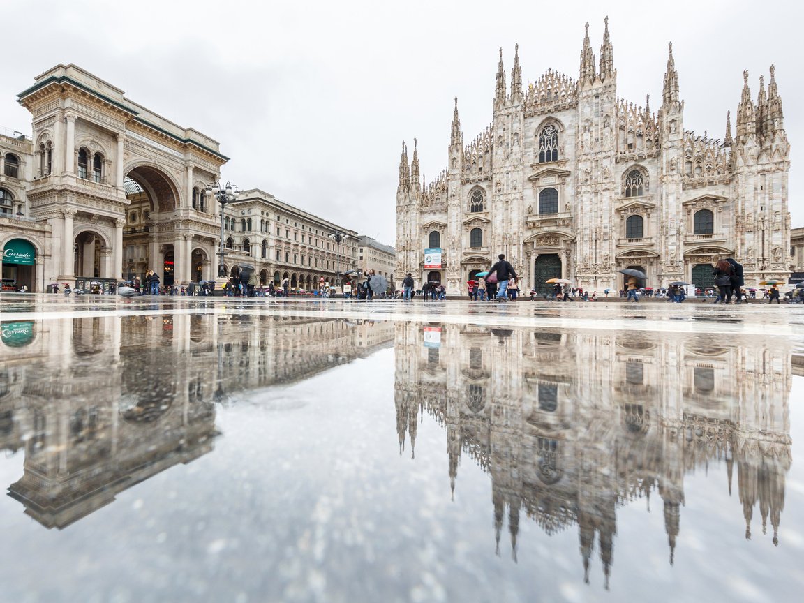 Обои отражение, собор, италия, площадь, милан, дуомо, пассаж, reflection, cathedral, italy, area, milan, duomo, passage разрешение 4825x3217 Загрузить