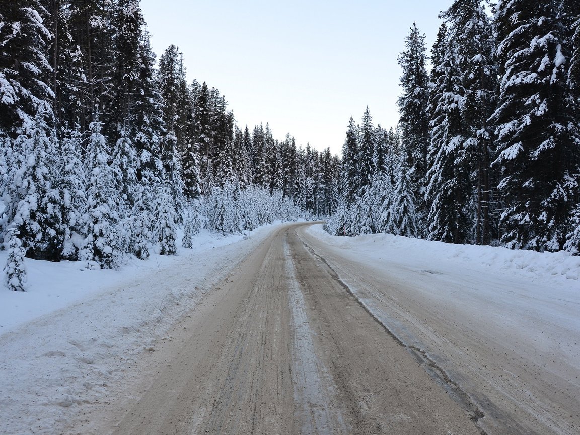 Обои дорога, лес, зима, road, forest, winter разрешение 2048x1356 Загрузить