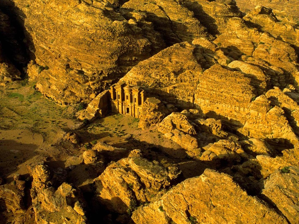 Обои горы, скалы, храм, вид сверху, петра, иордания, mountains, rocks, temple, the view from the top, peter, jordan разрешение 1920x1080 Загрузить