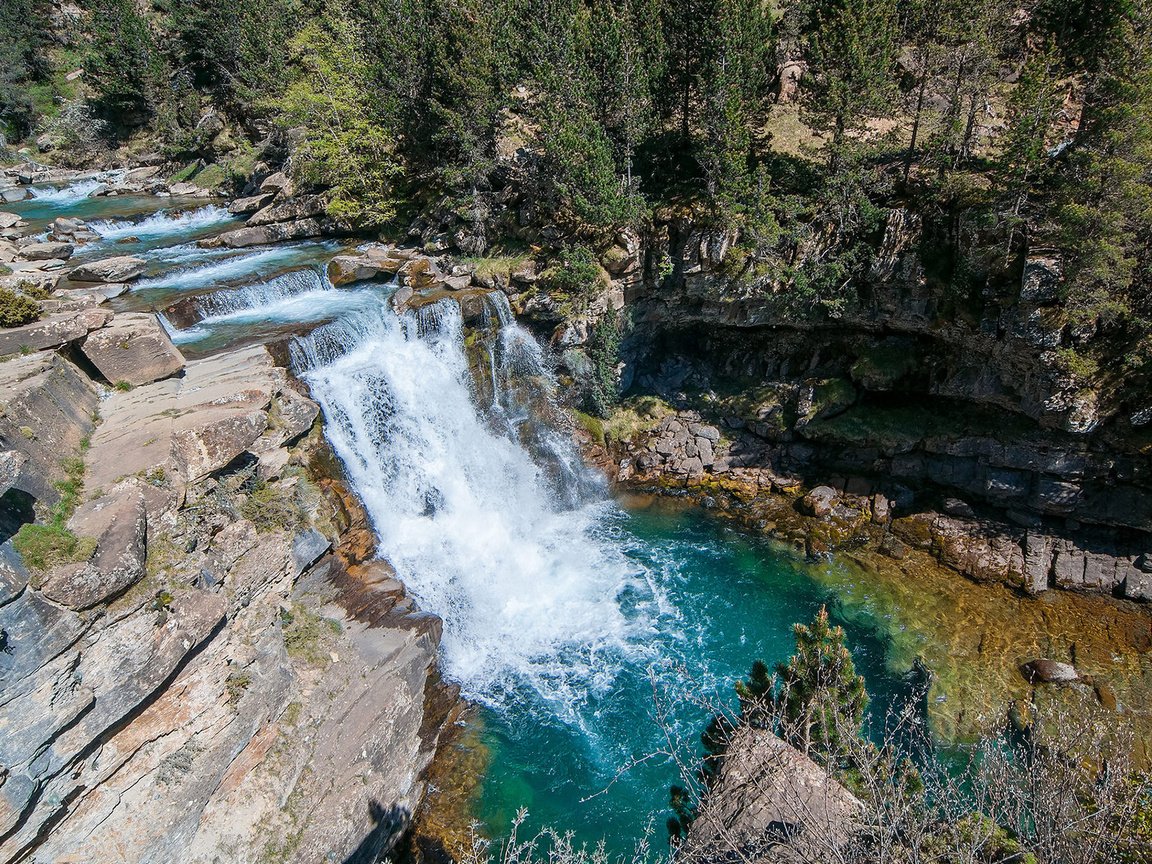 Обои река, скалы, природа, лес, водопад, river, rocks, nature, forest, waterfall разрешение 1920x1200 Загрузить