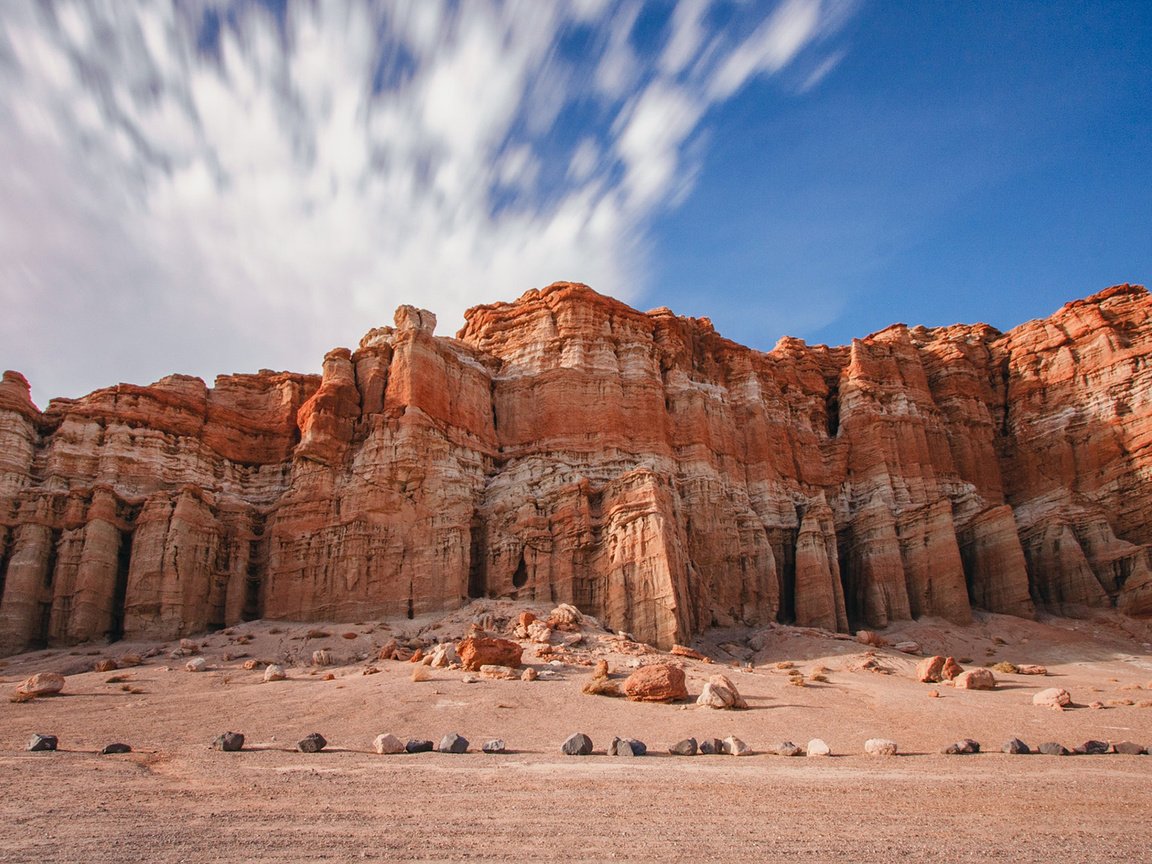 Обои скалы, пейзаж, пустыня, каньон, ка­ли­фор­нийс­кая, candice c. montgomery, mojavered rock canyon, каньон ред-рок, rocks, landscape, desert, canyon, california, canyon red rock разрешение 1920x1200 Загрузить