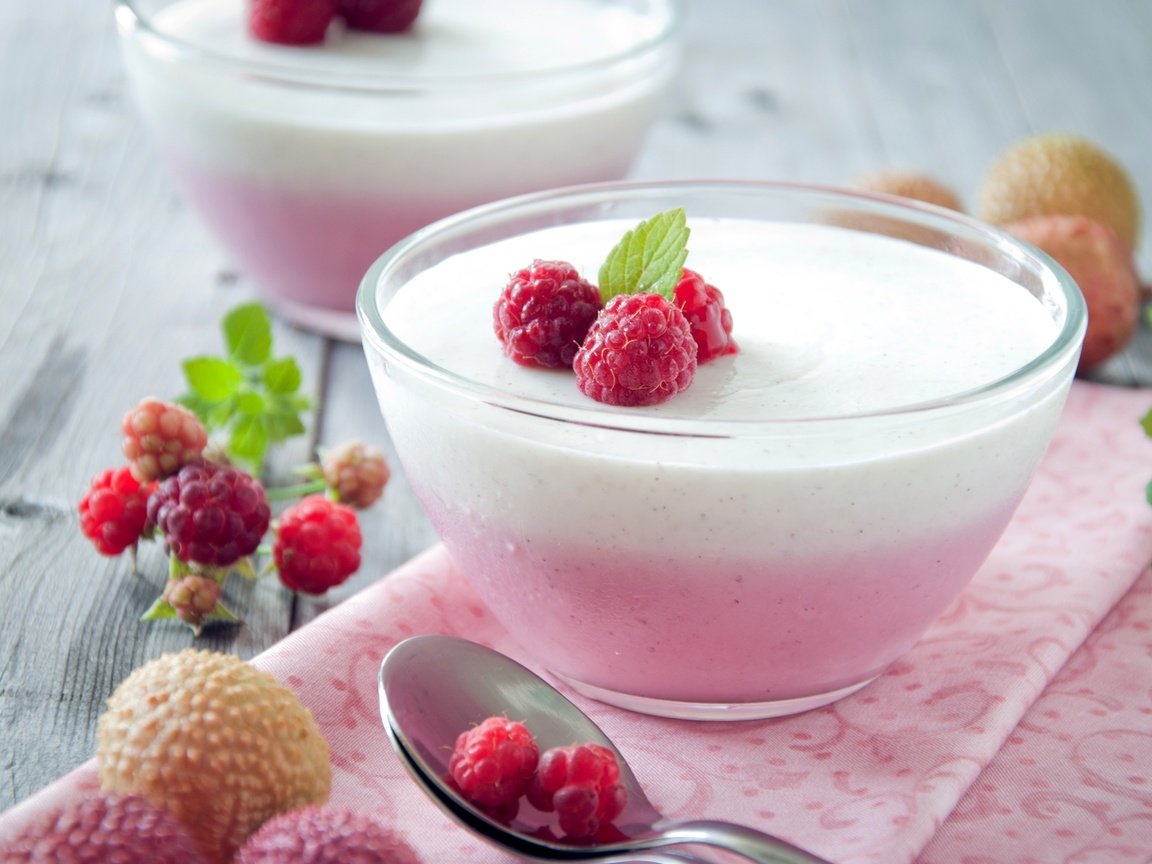 Обои малина, ягоды, сладкое, десерт, панна-кота, панна котта, личи, raspberry, berries, sweet, dessert, panna cotta, lychee разрешение 2560x1600 Загрузить