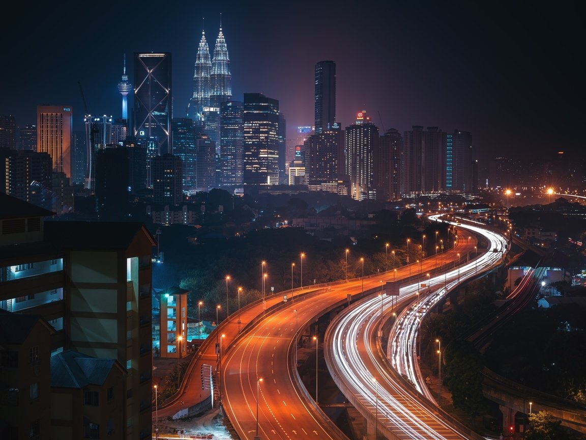 Обои огни, небоскребы, дороги, малайзия, куала-лумпур, lights, skyscrapers, road, malaysia, kuala lumpur разрешение 2048x1367 Загрузить