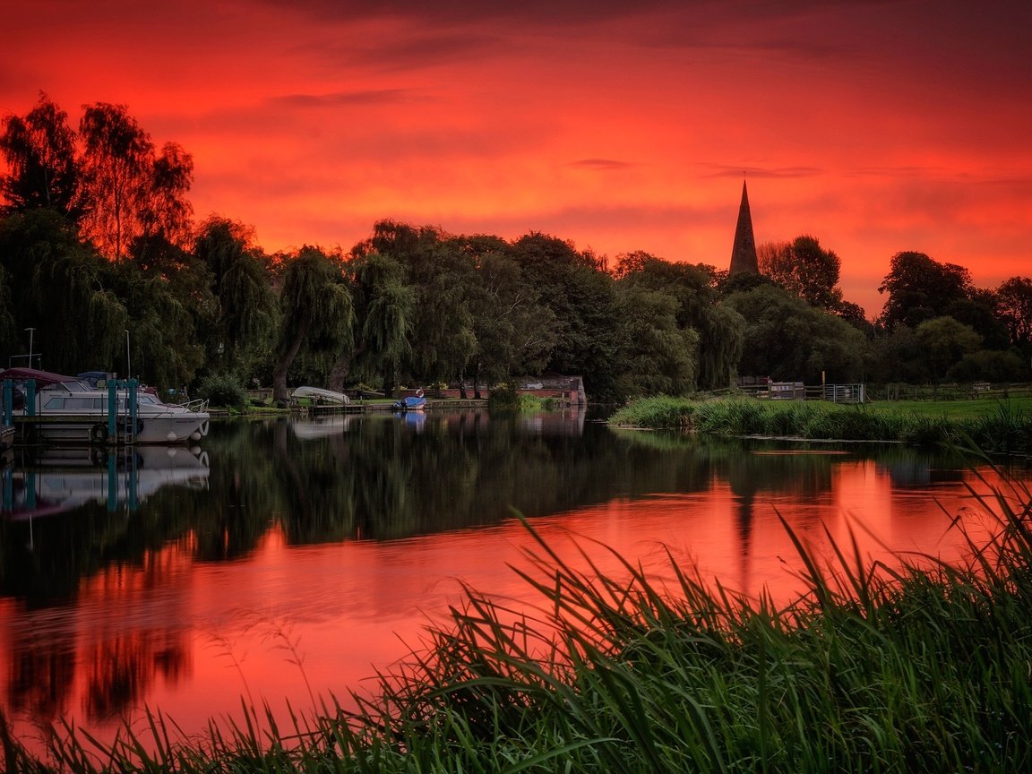 Обои деревья, река, англия, зарево, ноттингемшир, trees, river, england, glow, nottinghamshire разрешение 2048x1341 Загрузить