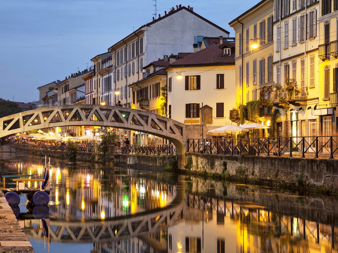 Обои вода, вечер, отражение, мост, канал, дома, италия, милан, water, the evening, reflection, bridge, channel, home, italy, milan разрешение 1920x1200 Загрузить