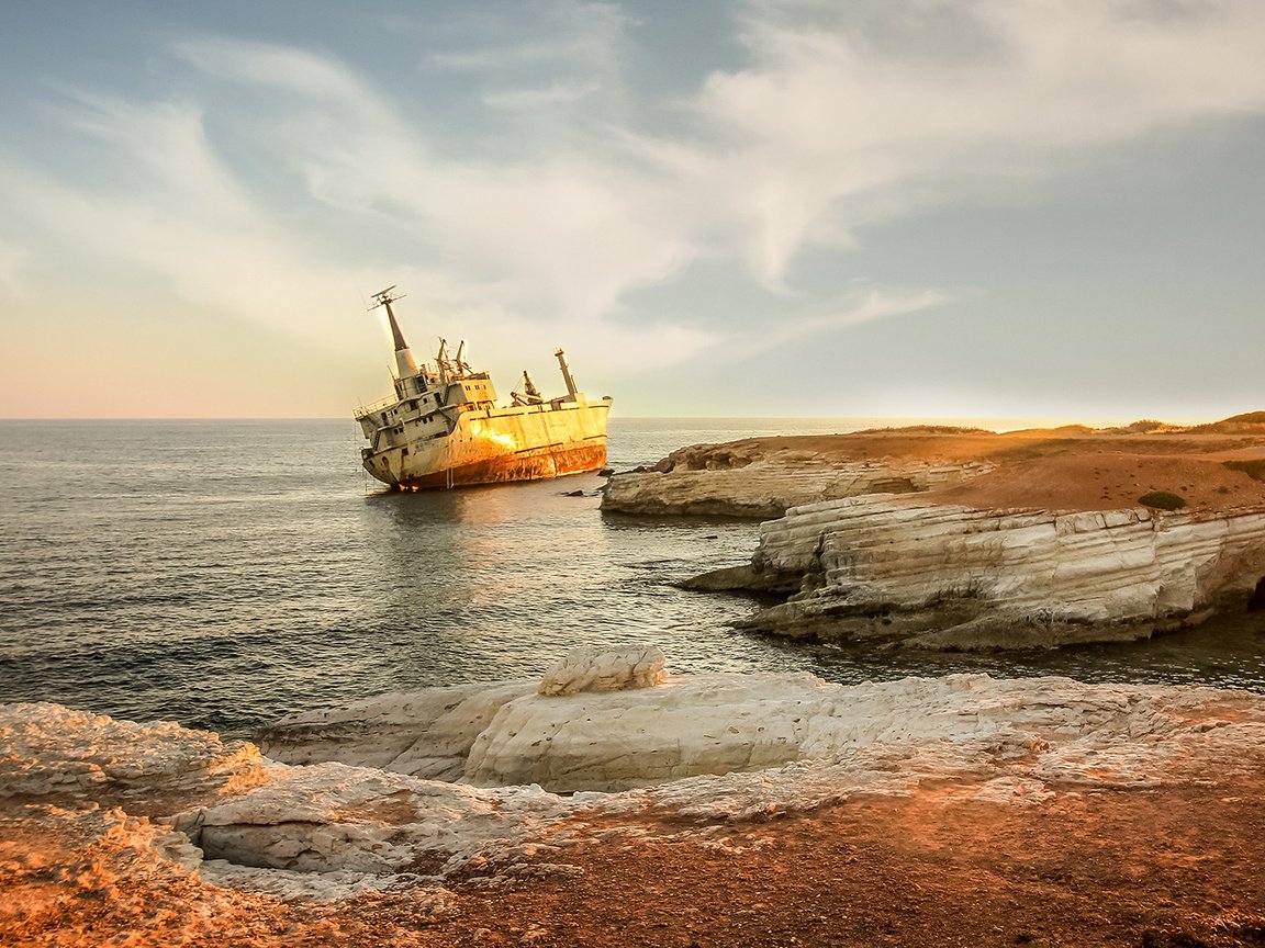 Обои небо, природа, берег, море, корабль, побережье, the sky, nature, shore, sea, ship, coast разрешение 1920x1080 Загрузить