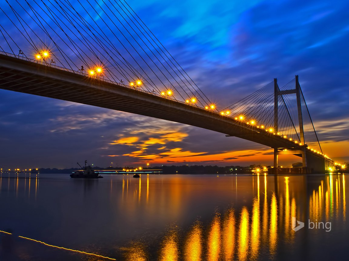 Обои ночь, западная бенгалия, огни, калькутта, вечер, hooghly bridge, ганг, река, мост, город, зарево, индия, night, west bengal, lights, kolkata, the evening, ganges, river, bridge, the city, glow, india разрешение 1920x1200 Загрузить