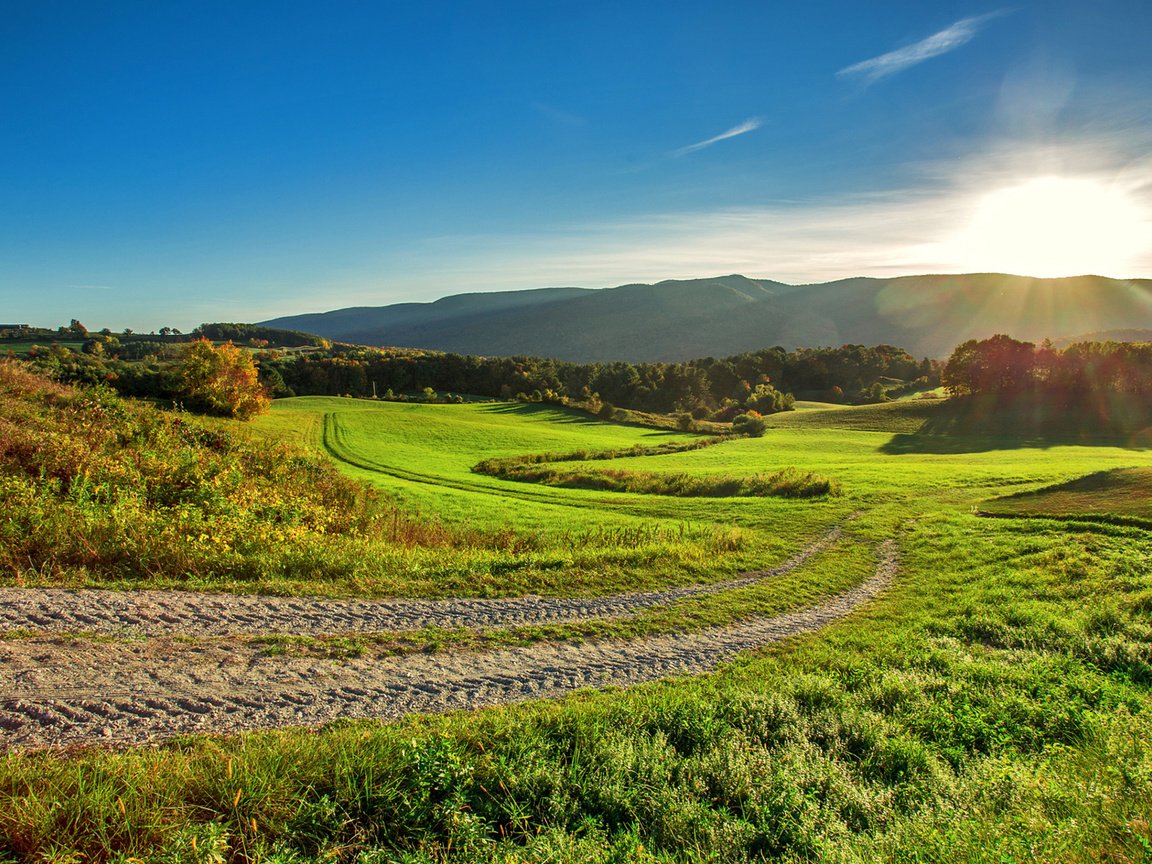 Обои небо, дорога, горы, природа, пейзаж, поля, the sky, road, mountains, nature, landscape, field разрешение 1920x1200 Загрузить