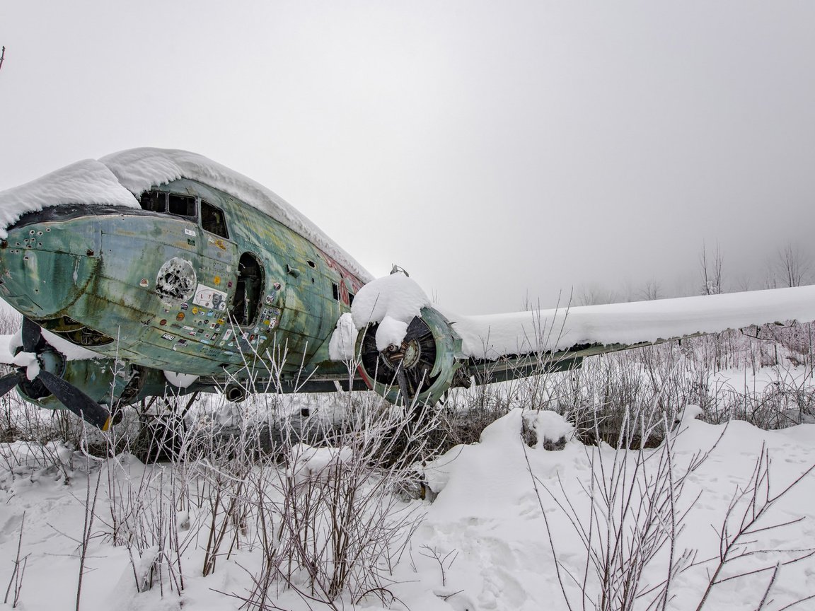 Обои снег, зима, самолет, snow, winter, the plane разрешение 2112x1188 Загрузить