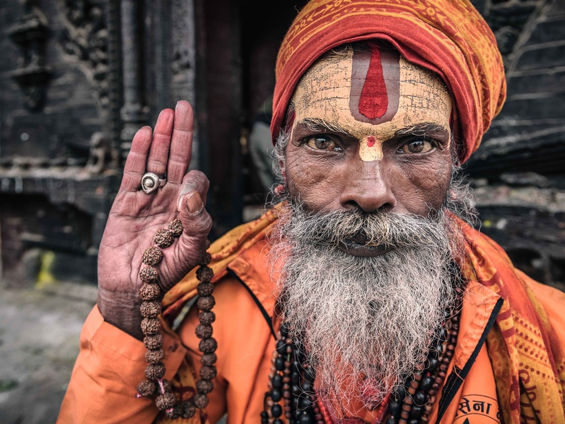 Обои рука, портрет, лицо, мужчина, старик, борода, непал, hand, portrait, face, male, the old man, beard, nepal разрешение 7360x4912 Загрузить