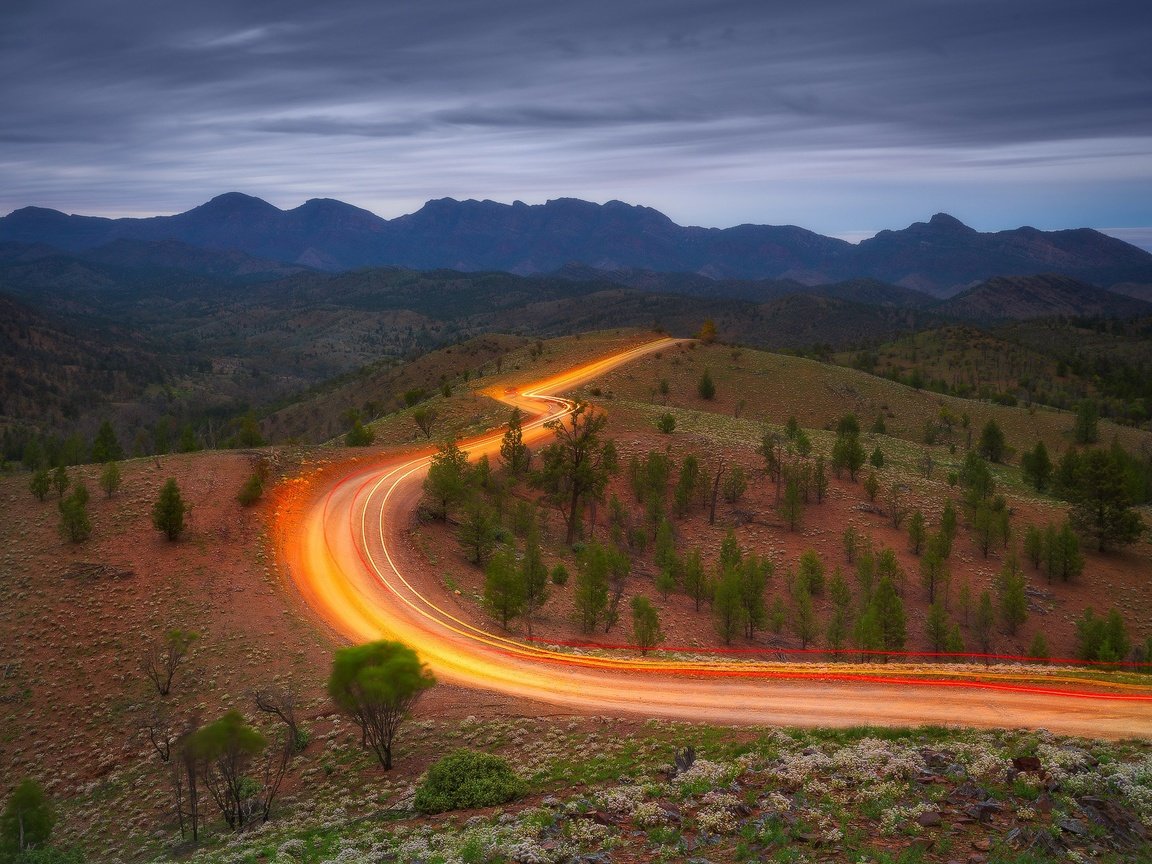 Обои дорога, деревья, горы, австралия, новый южный уэльс, road, trees, mountains, australia, new south wales разрешение 2048x1366 Загрузить