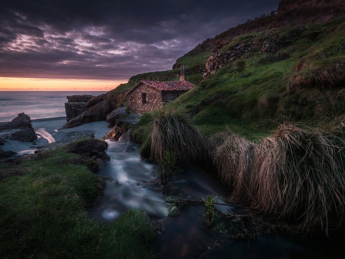 Обои море, побережье, испания, астурия, vallina beach, sea, coast, spain, asturias разрешение 2048x1280 Загрузить