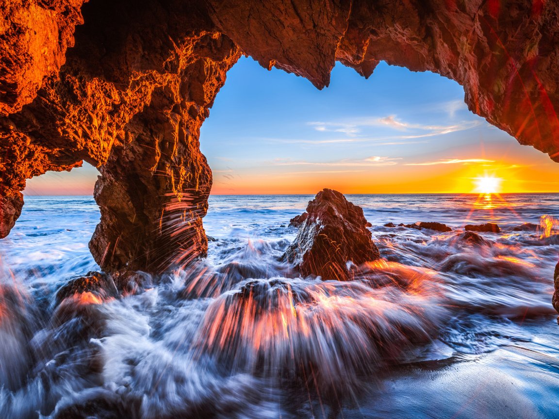 Обои скалы, ка­ли­фор­нийс­кая, закат, el matador state beach, океан, прибой, калифорния, pacific ocean, грот, малибу, тихий океан, the pacific ocean, rocks, california, sunset, the ocean, surf, ca, the grotto, malibu разрешение 2112x1188 Загрузить