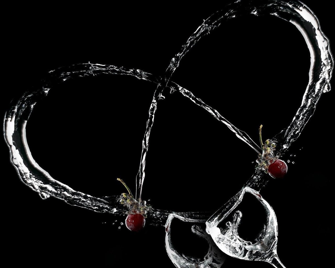 Обои сердце, бокалы, вишни, heart, glasses, cherry разрешение 1920x1200 Загрузить