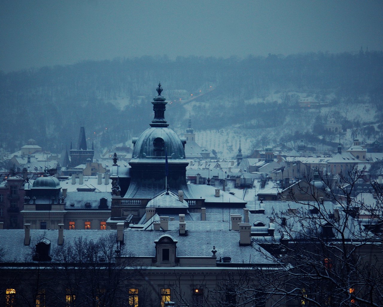 Обои зима, синий, город, winter, blue, the city разрешение 1920x1200 Загрузить