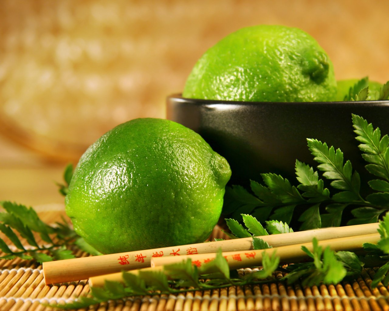 Обои зелёный, лайм, китайские палочки, green, lime, chinese chopsticks разрешение 3504x2336 Загрузить