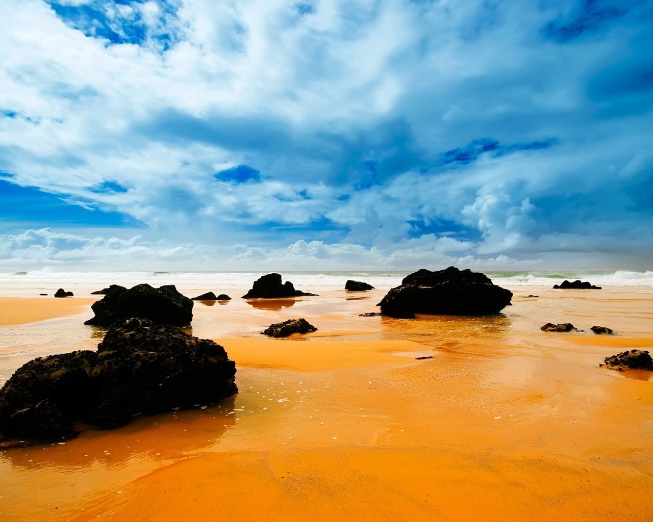 Обои небо, камни, пляж, the sky, stones, beach разрешение 1920x1200 Загрузить