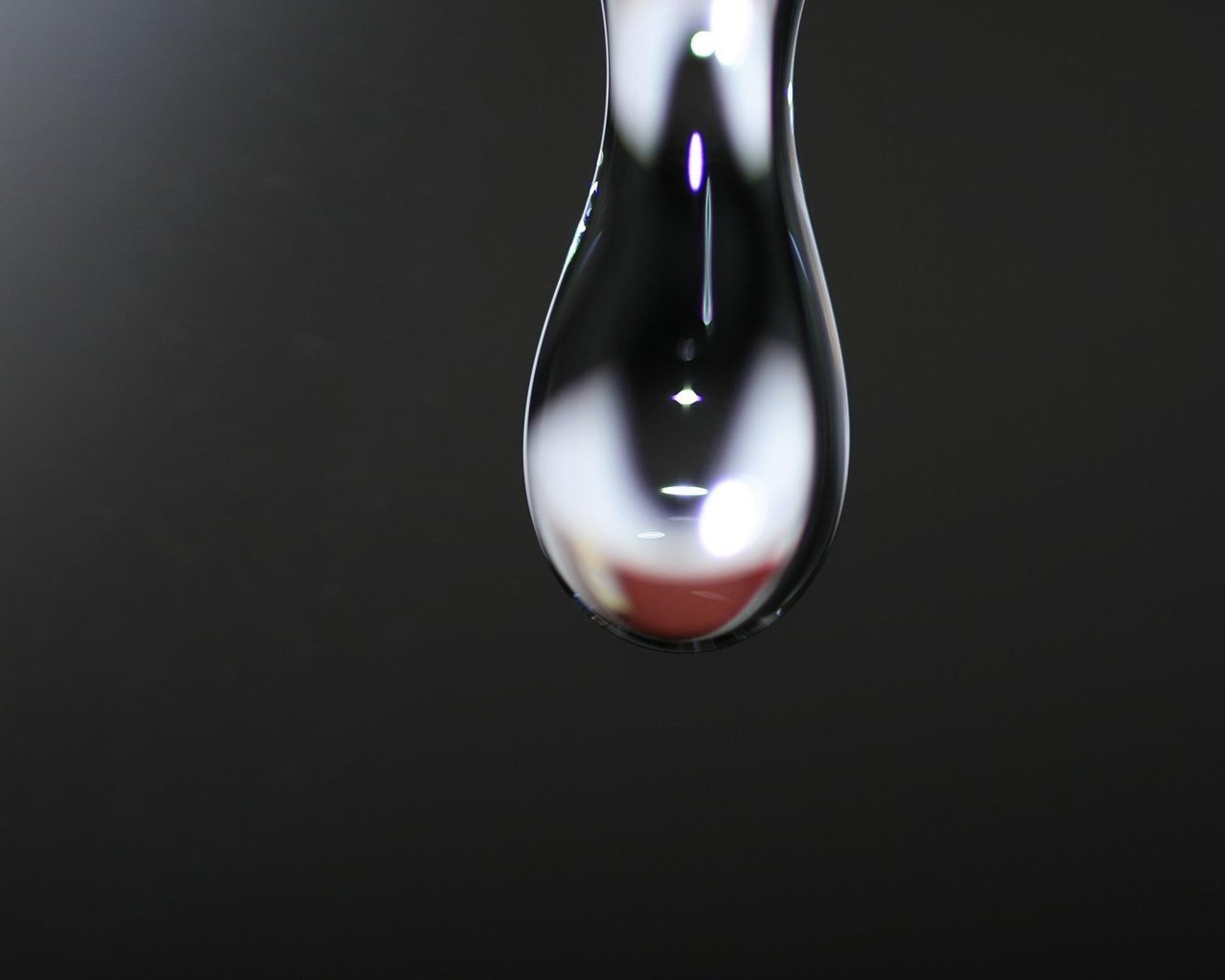 Обои вода, капля, черный фон, water, drop, black background разрешение 1944x1296 Загрузить