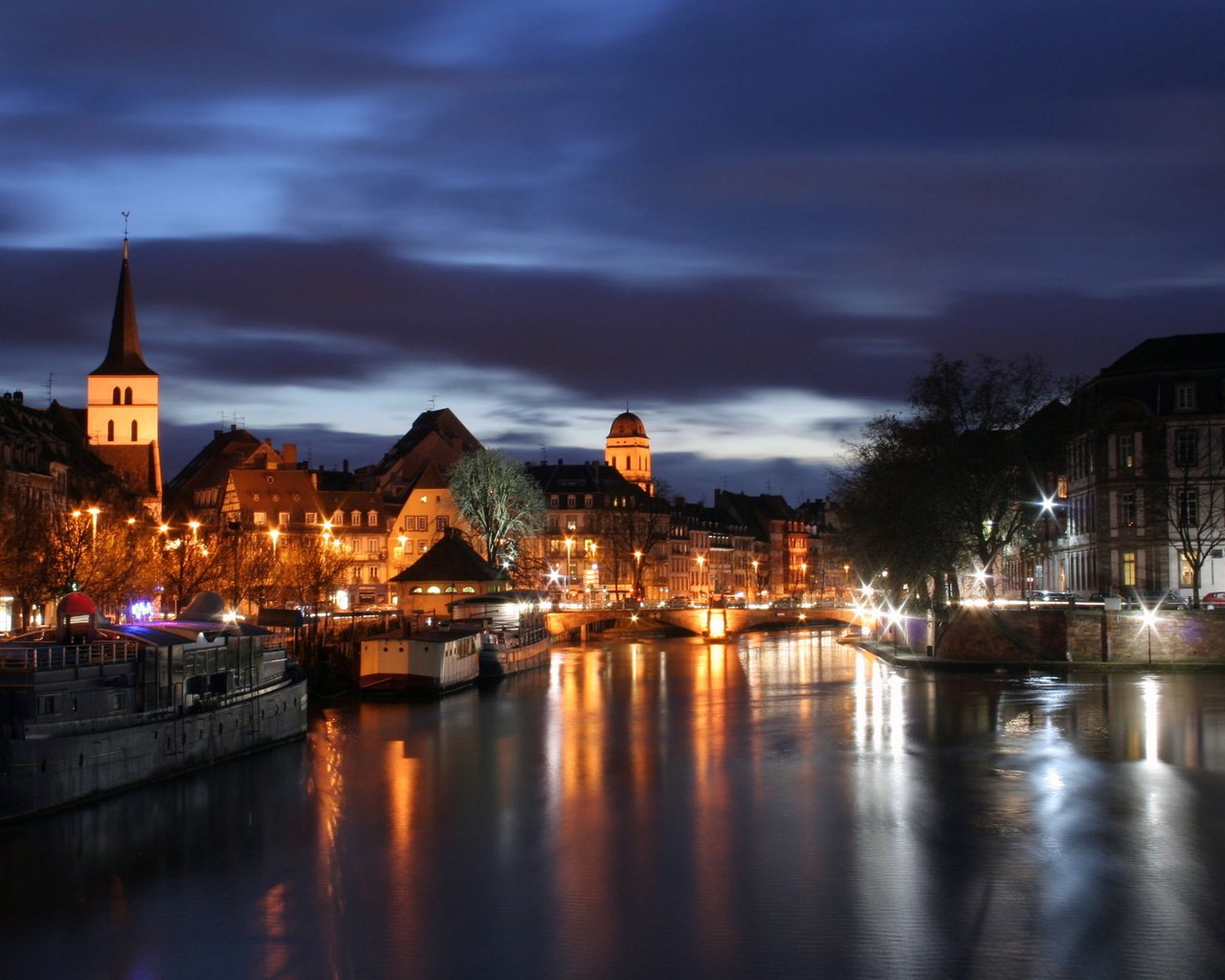 Обои огни, река, отражение, страсбург, lights, river, reflection, strasbourg разрешение 2560x1600 Загрузить