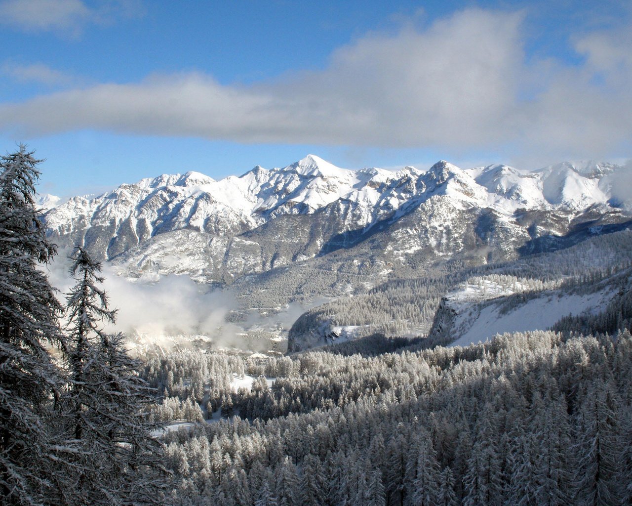 Обои облака, горы, снег, clouds, mountains, snow разрешение 2560x1600 Загрузить