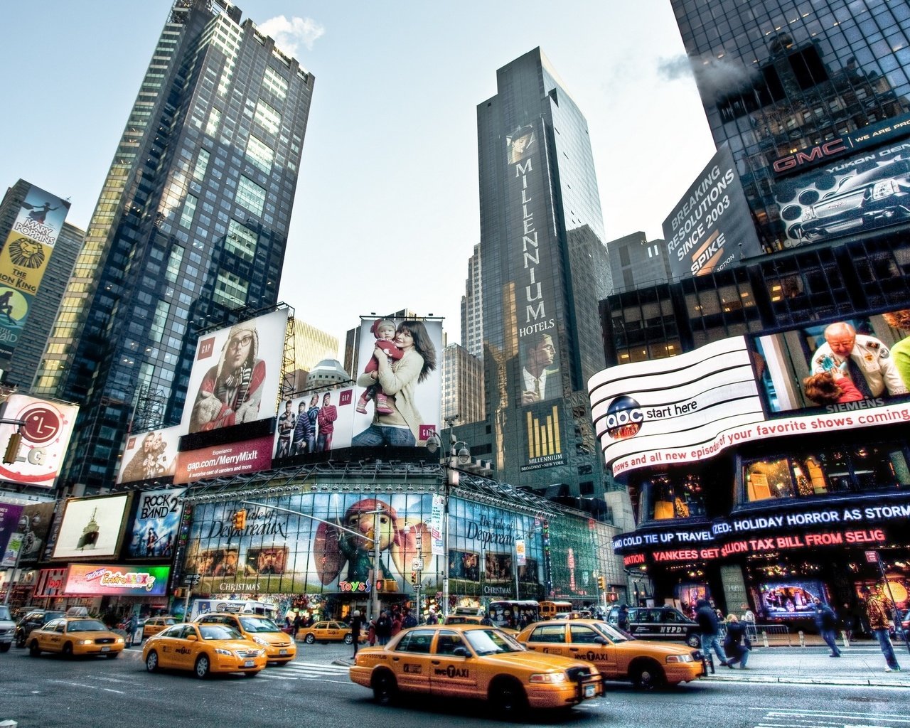 Обои дорога, небоскребы, нью-йорк, такси, реклама, road, skyscrapers, new york, taxi, advertising разрешение 2560x1600 Загрузить