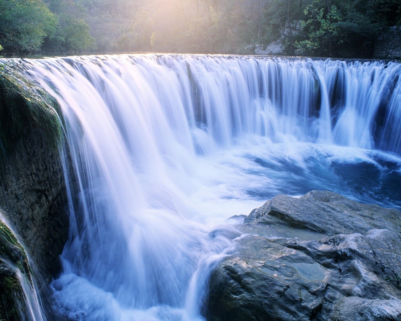 Обои вода, река, камни, водопад, water, river, stones, waterfall разрешение 2000x1333 Загрузить