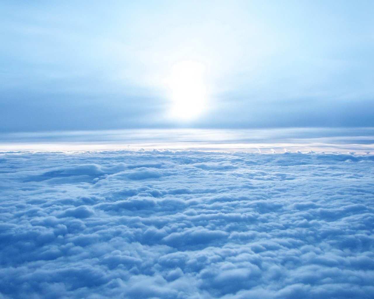 Обои небо, облака, синий, the sky, clouds, blue разрешение 2560x1600 Загрузить