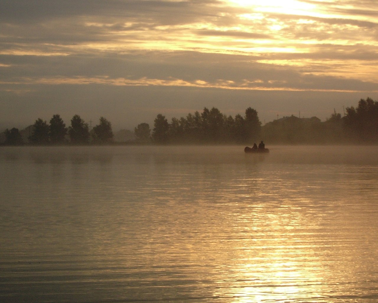 Обои озеро, закат, туман, лодка, lake, sunset, fog, boat разрешение 1920x1080 Загрузить