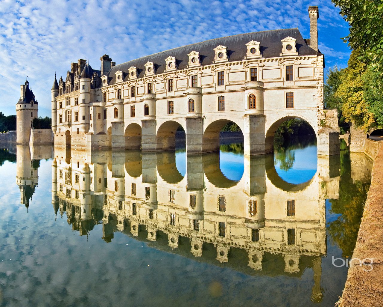 Обои вода, отражение, здание, water, reflection, the building разрешение 1920x1200 Загрузить