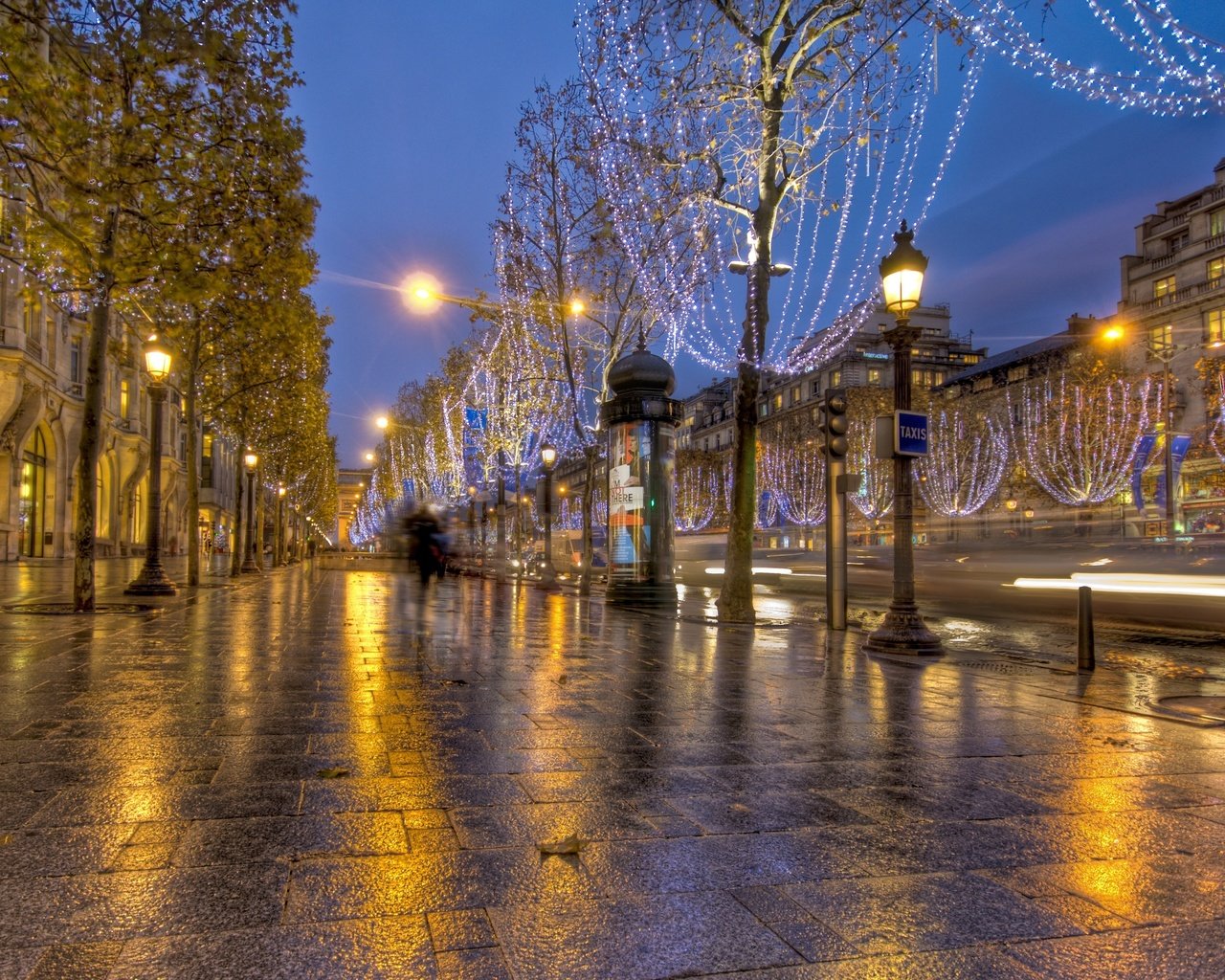 Обои фонари, париж, улица, франция, lights, paris, street, france разрешение 3654x2592 Загрузить