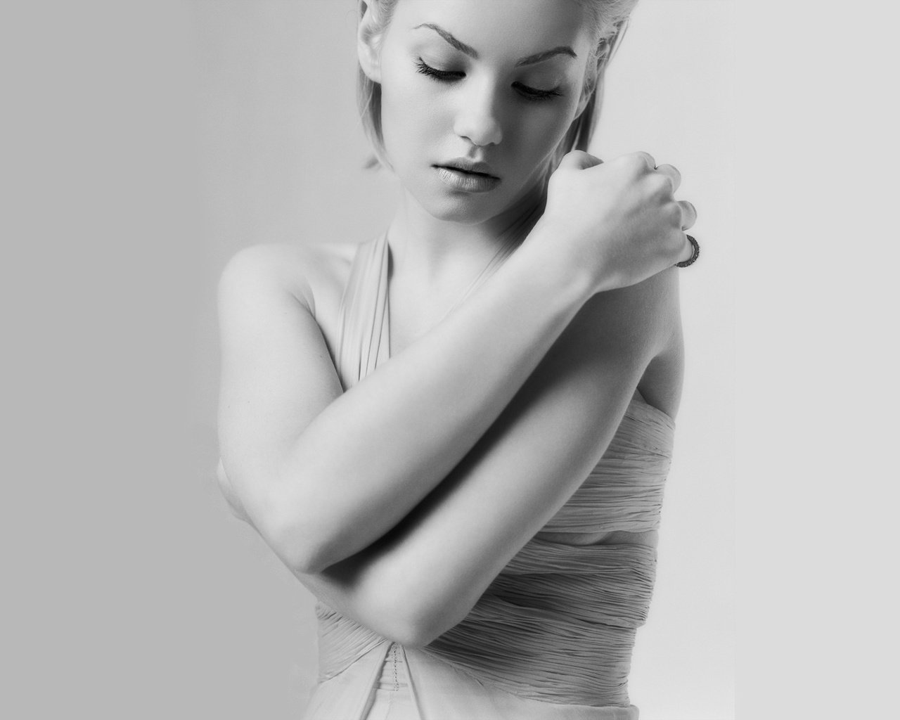 Обои девушка, чёрно-белое, актриса, элиша катберт, girl, black and white, actress, elisha cuthbert разрешение 1920x1200 Загрузить