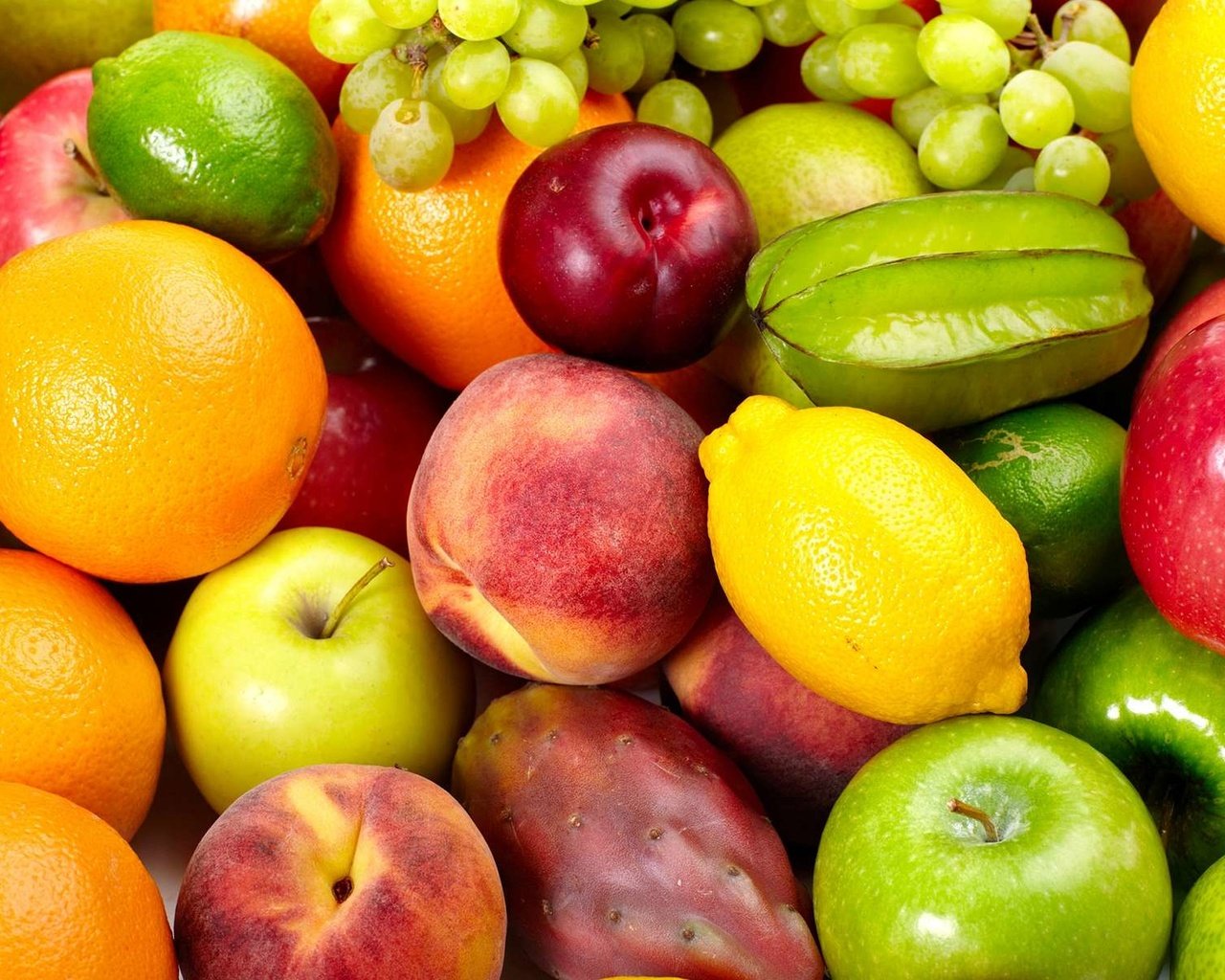 нектарин, фрукты, карамбола, яблоки, апельсины, лимон, лайм, персики, груши...