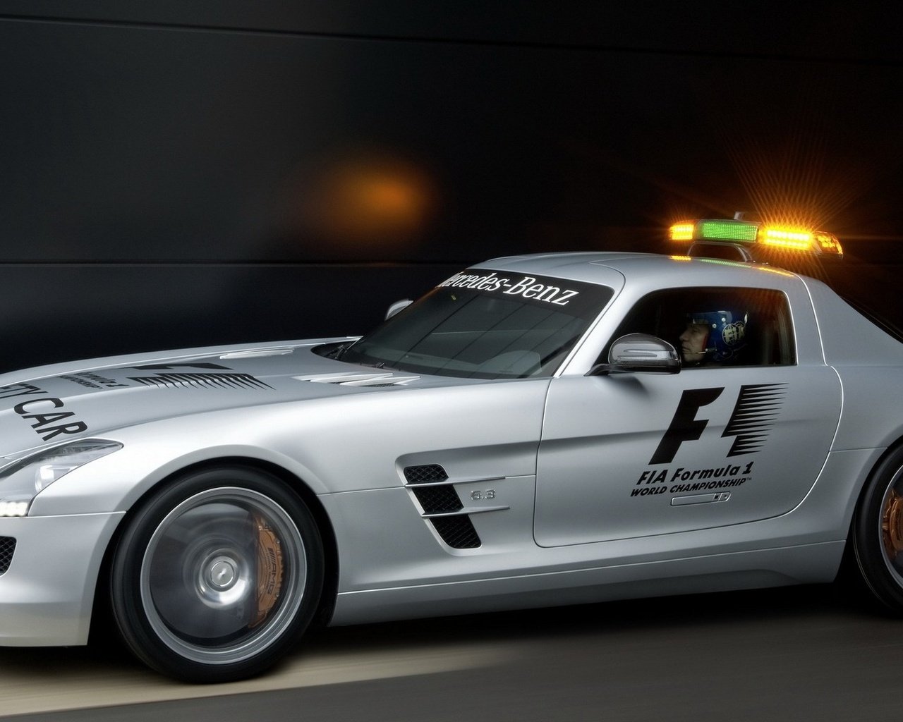 Обои amg sls63 f1 safety car 3, мерс, sls63 amg f1 safety car 3, mercedes разрешение 1920x1080 Загрузить