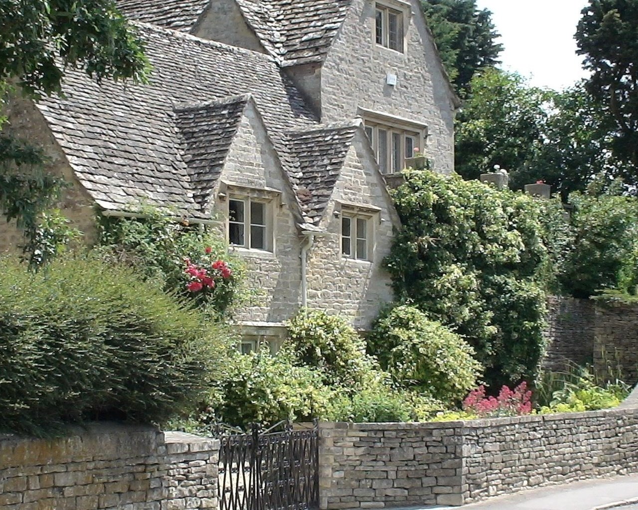 Обои лето, англия, коттеджи, summer, england, cottages разрешение 2016x1134 Загрузить