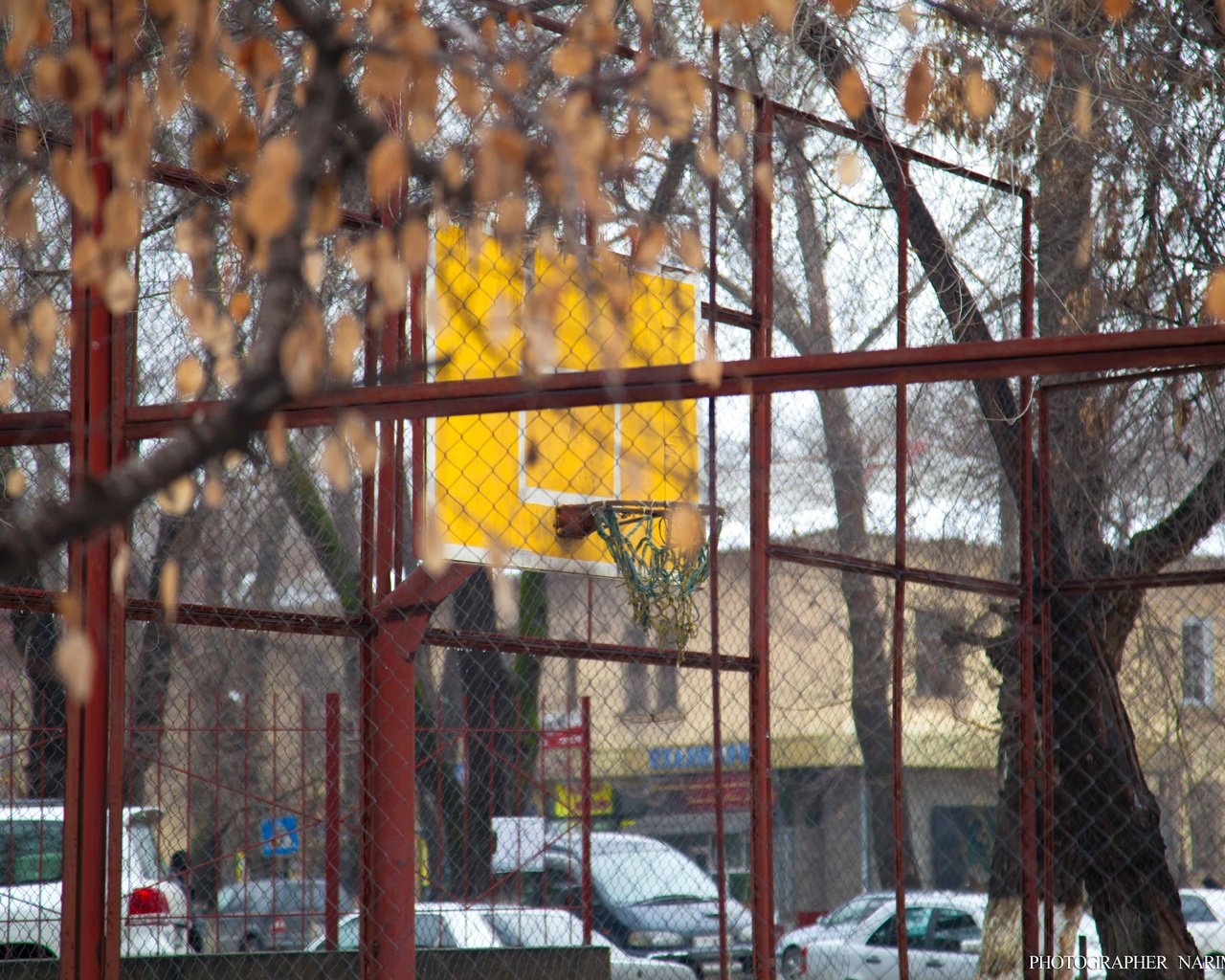 Обои осень, машины, щит, баскетбольная площадка, autumn, machine, shield, basketball court разрешение 5616x3744 Загрузить