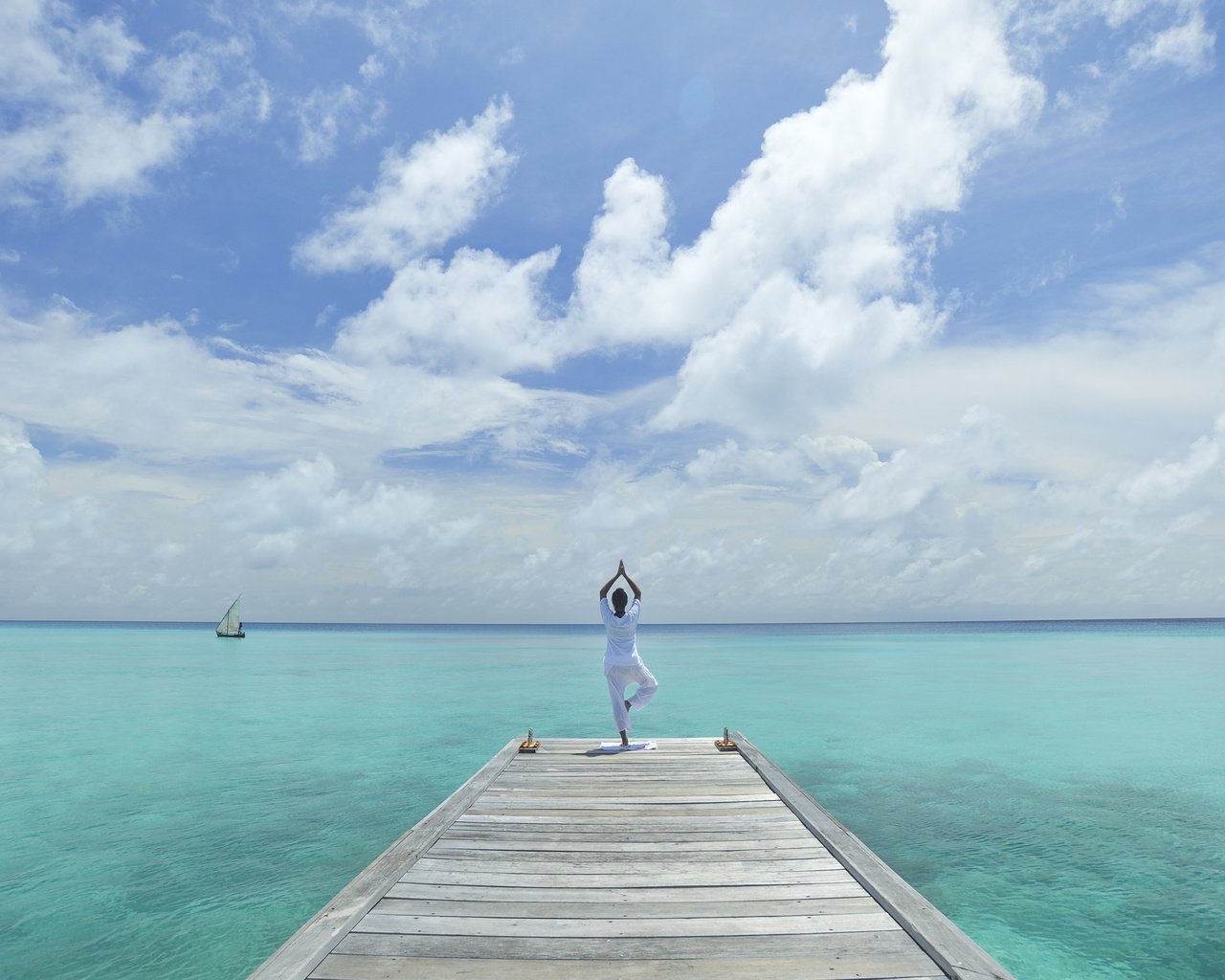 Обои тропики, мальдивы, йога, tropics, the maldives, yoga разрешение 4016x2672 Загрузить