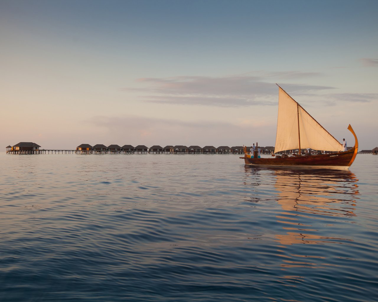 Обои лодка, бунгало, тропики, мальдивы, boat, bungalow, tropics, the maldives разрешение 5616x3744 Загрузить