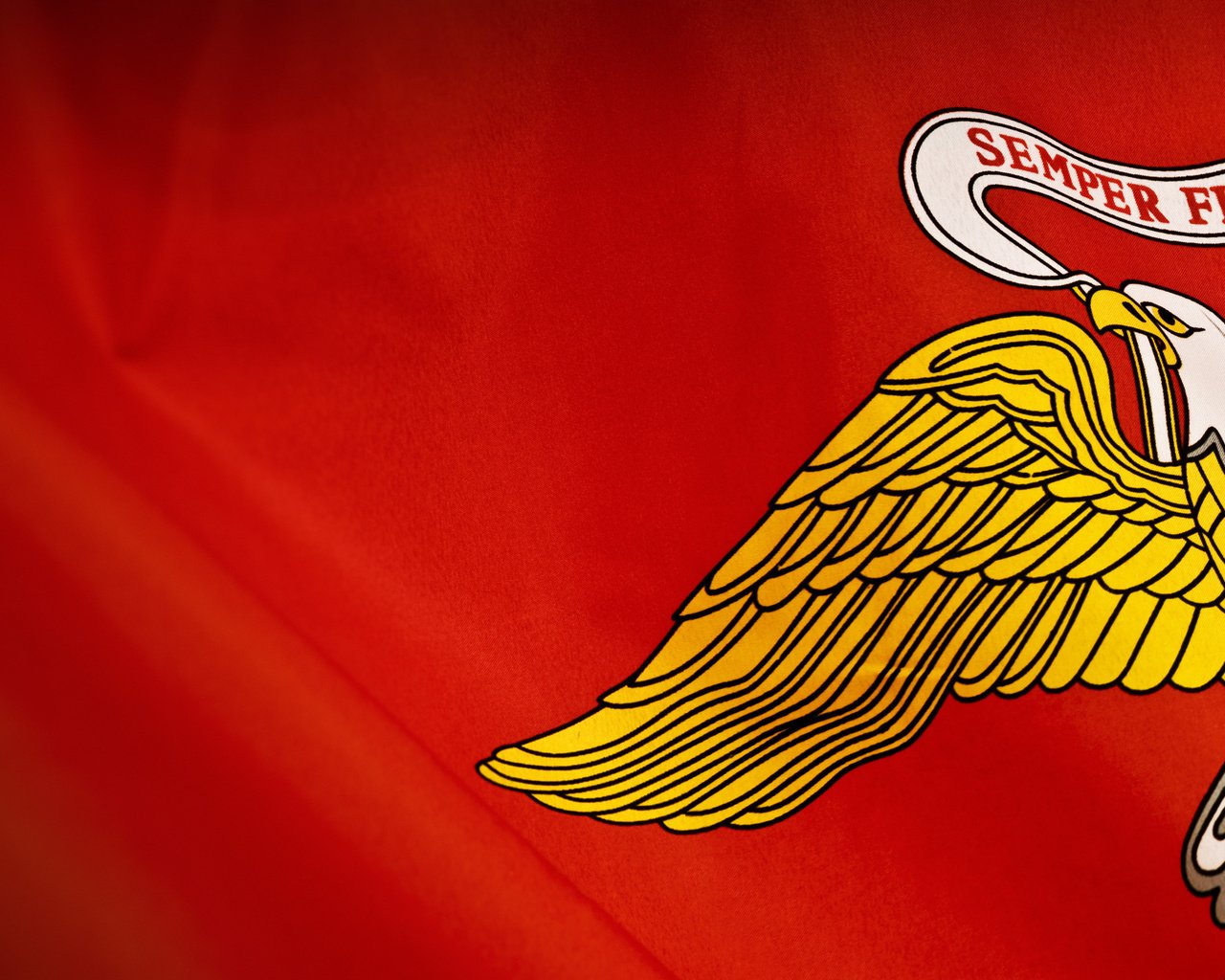 Обои желтый, красный, орел, флаг, yellow, red, eagle, flag разрешение 2560x1600 Загрузить