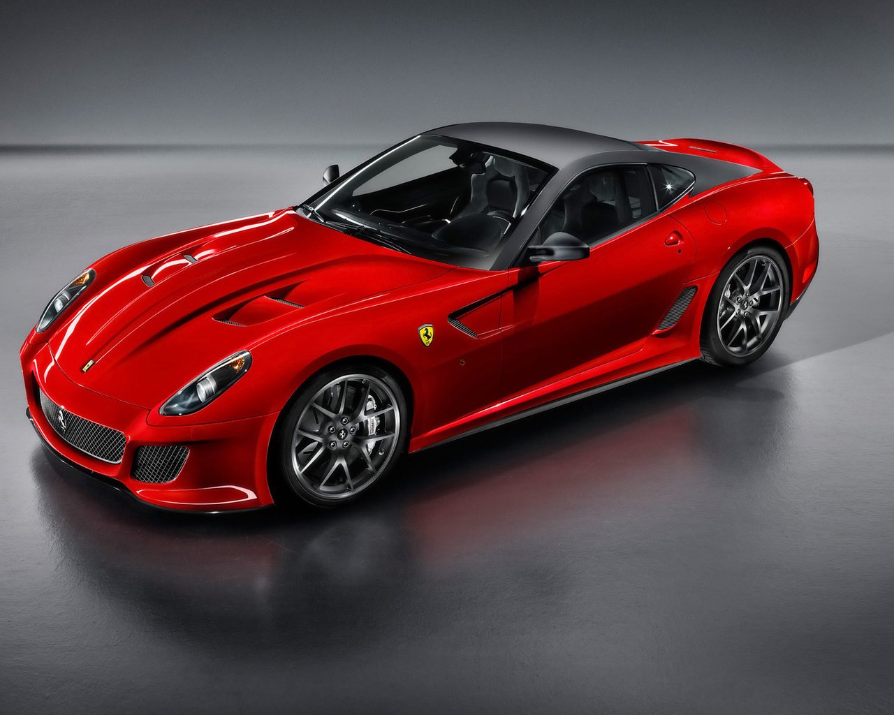 Красный ferrari. Ferrari 599 GTO. Ferrari 599 GTO Red. Феррари 599 GTO 2022. Феррари GTO 2022.