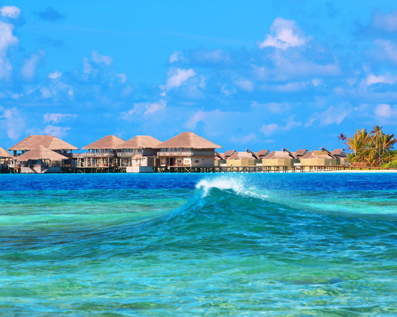 Обои море, бунгало, тропики, мальдивы, sea, bungalow, tropics, the maldives разрешение 5616x3744 Загрузить