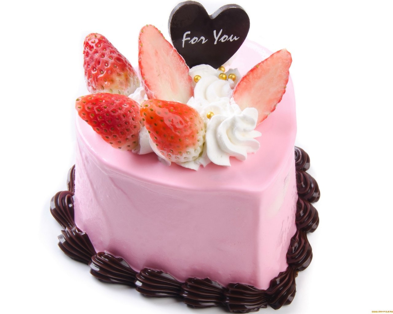 Обои крем для торта, клубника, сердце, шоколад, сладкое, торт, тортик, cream cake, strawberry, heart, chocolate, sweet, cake разрешение 2436x1918 Загрузить