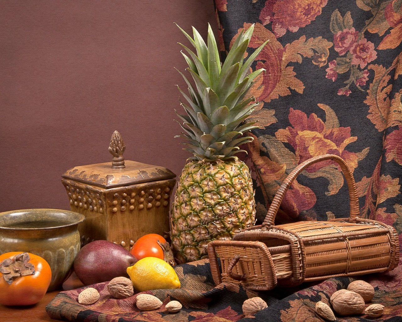 Обои орехи, лимон, ткань, натюрморт, ананас, хурма, манго, nuts, lemon, fabric, still life, pineapple, persimmon, mango разрешение 1920x1200 Загрузить