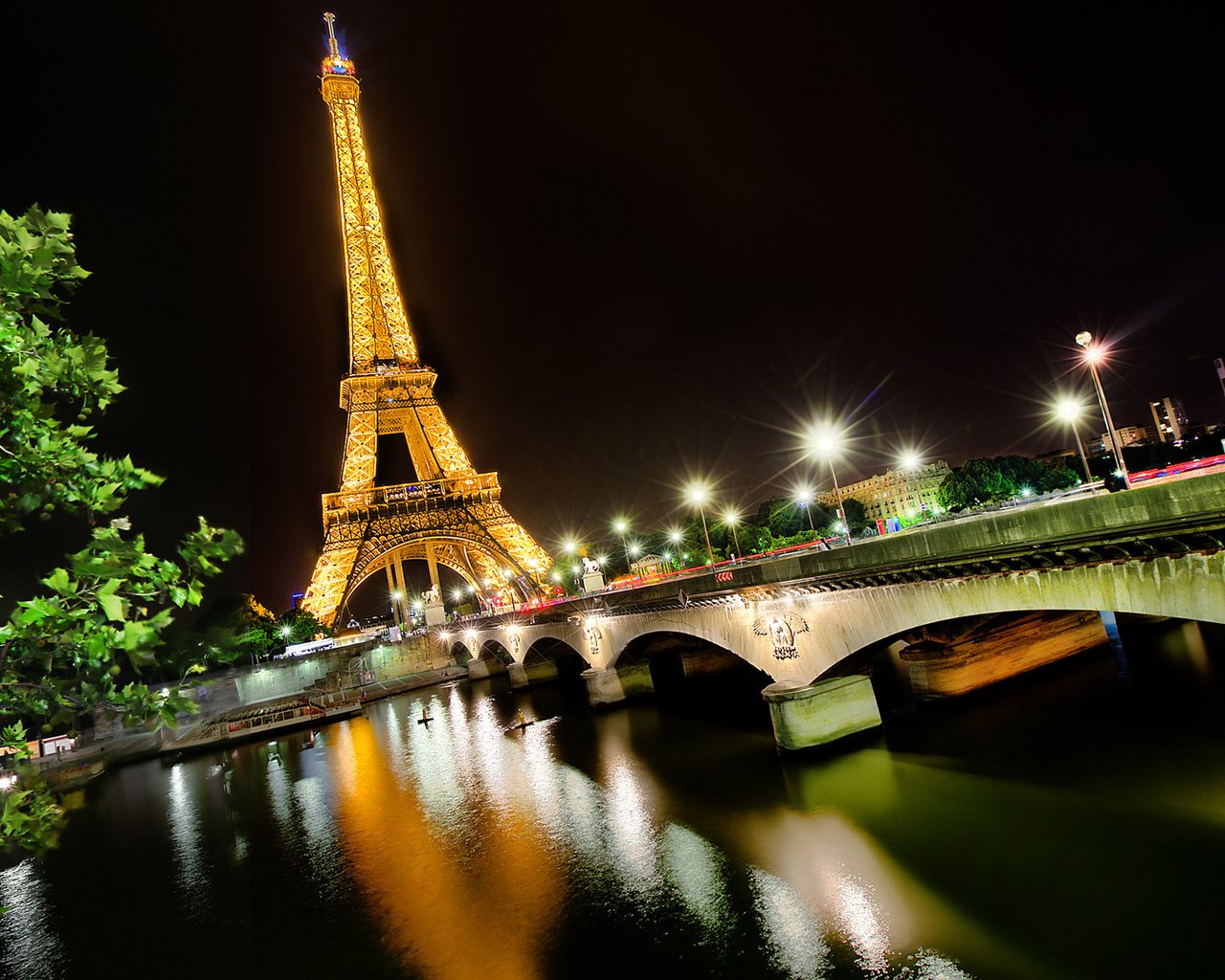 Обои париж, эйфелева башня, la tour eiffel, франци, эйфелева башня, paris, eiffel tower, france разрешение 1920x1200 Загрузить