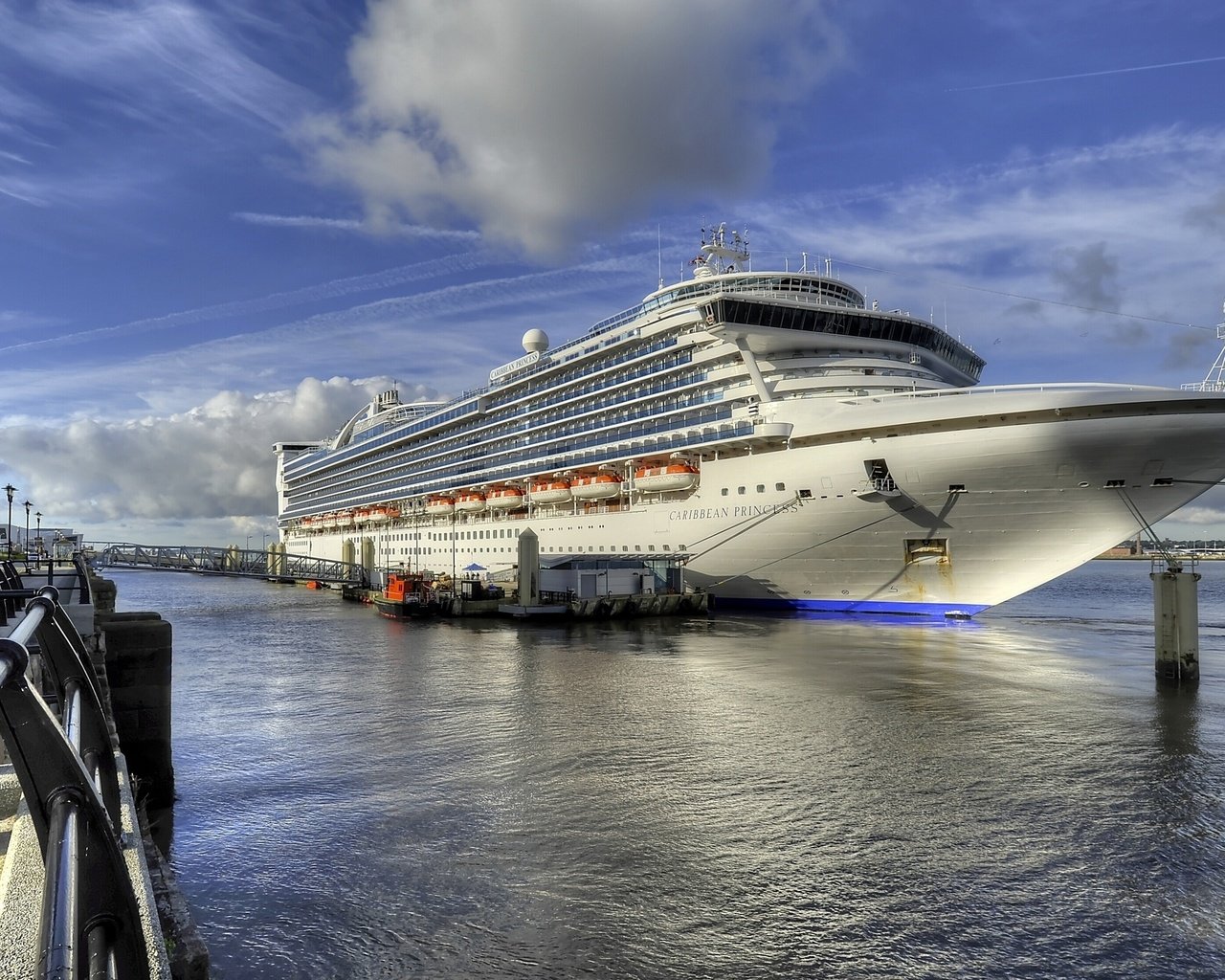 Обои причал, лайнер, caribbean princess, pier, liner разрешение 2560x1600 Загрузить