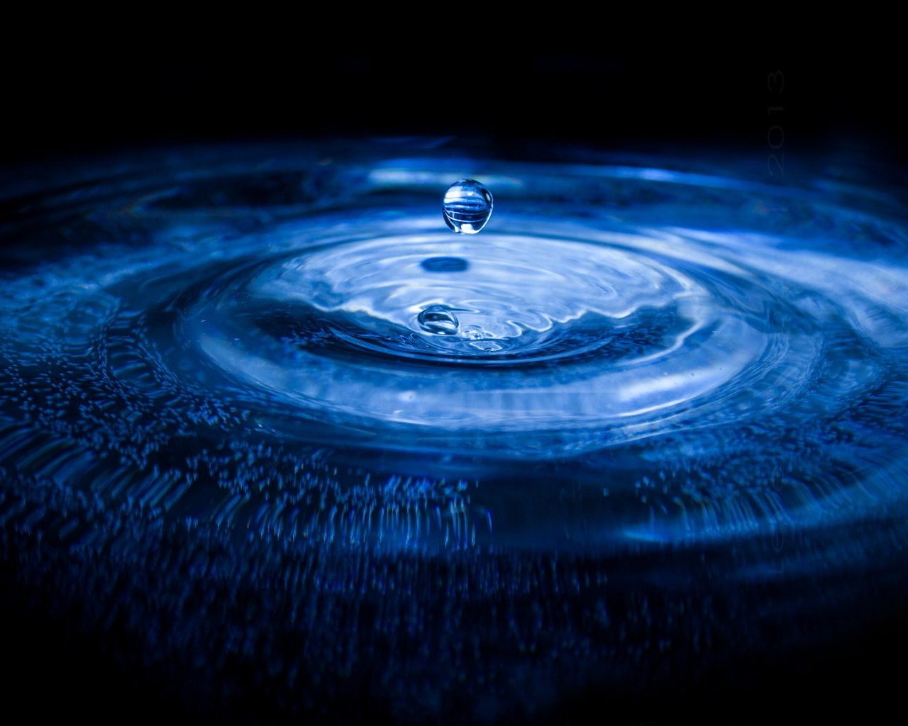Обои вода, капля, круги, water, drop, circles разрешение 1920x1200 Загрузить