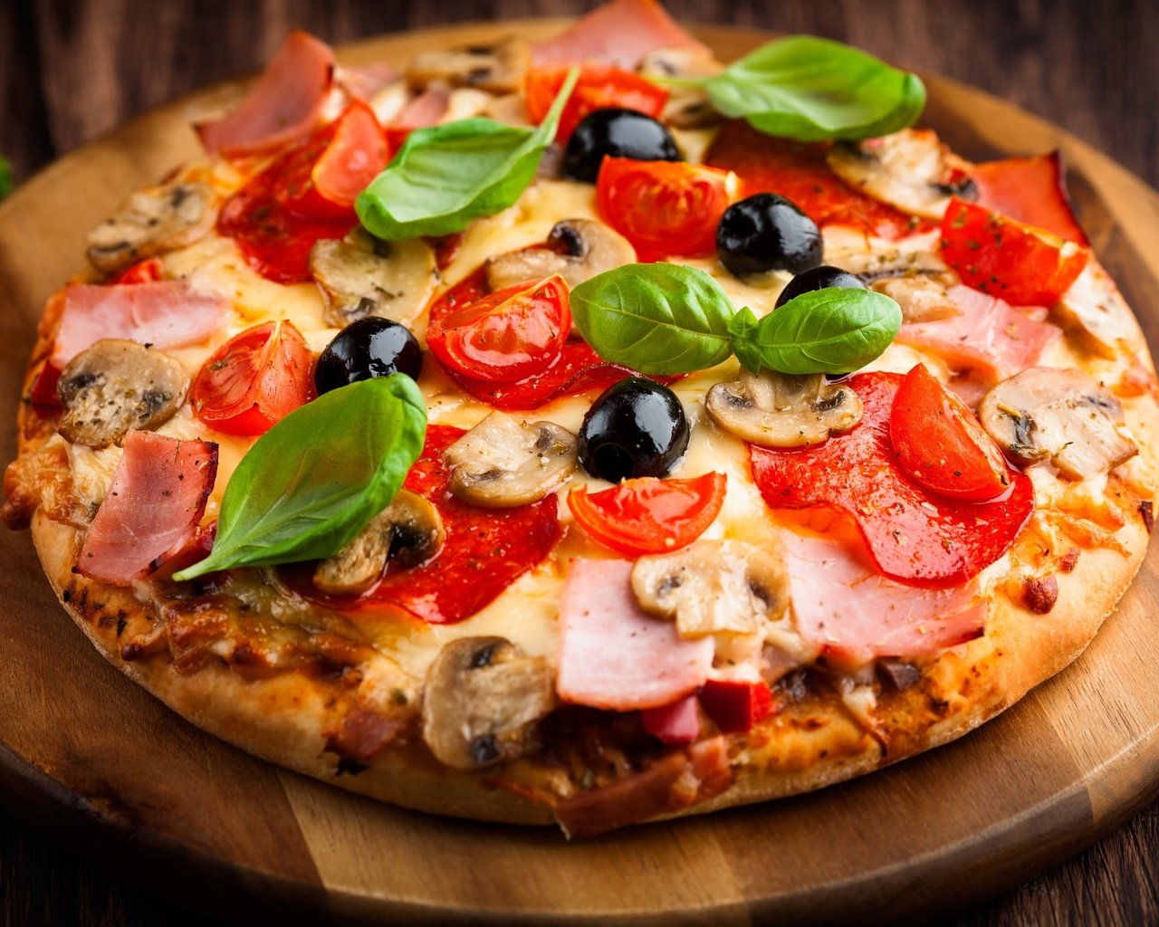 Обои еда, италия, пицца, food, italy, pizza разрешение 2048x1365 Загрузить