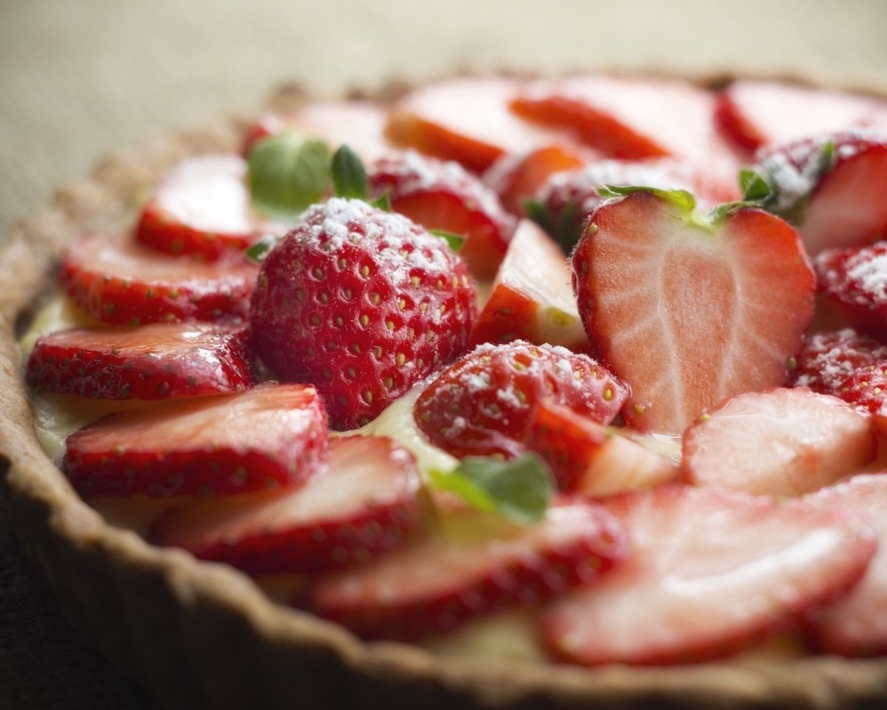 Обои клубника, ягоды, сладкое, десерт, пирог, strawberry, berries, sweet, dessert, pie разрешение 1920x1272 Загрузить