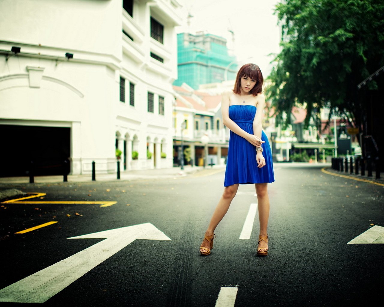 поза, взгляд, улица, лицо, азиатка, pinkiee hwang, синие платье, girl, pose...