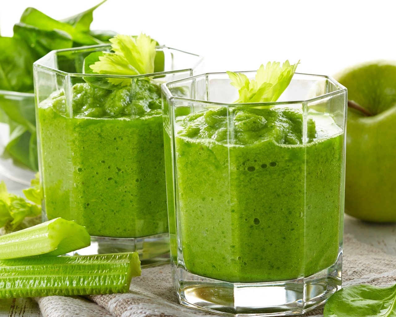 Обои фрукты, овощи, fruits, сок, green smoothies, cтекло, fruit, vegetables, juice, glass разрешение 3840x2160 Загрузить